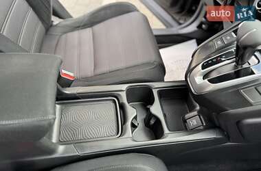 Внедорожник / Кроссовер Honda CR-V 2019 в 