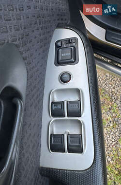 Внедорожник / Кроссовер Honda CR-V 2003 в 