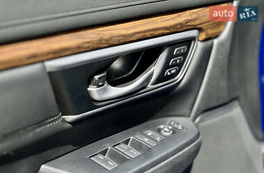 Внедорожник / Кроссовер Honda CR-V 2022 в 