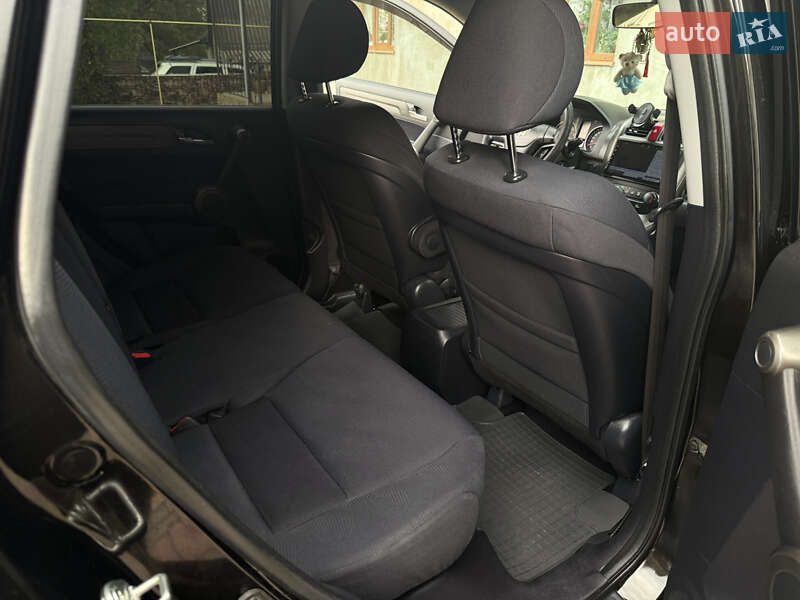 Позашляховик / Кросовер Honda CR-V 2010 в Чернівцях