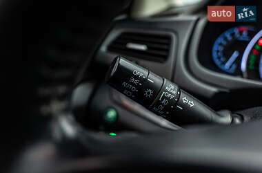 Внедорожник / Кроссовер Honda CR-V 2014 в 