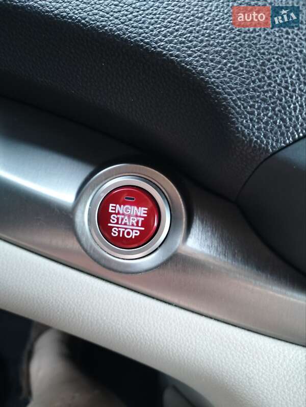 Позашляховик / Кросовер Honda CR-V 2014 в Тернополі