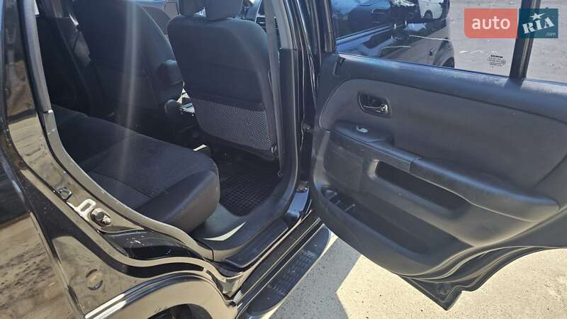 Позашляховик / Кросовер Honda CR-V 2006 в Острозі