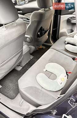 Позашляховик / Кросовер Honda CR-V 2012 в 
