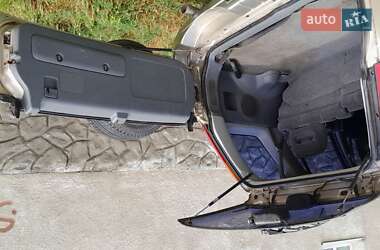 Внедорожник / Кроссовер Honda CR-V 2000 в 