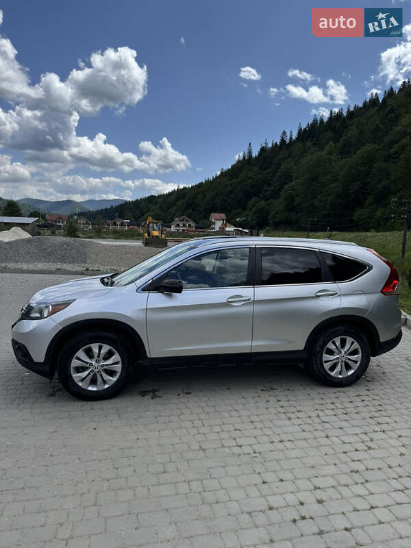 Внедорожник / Кроссовер Honda CR-V 2013 в Черновцах
