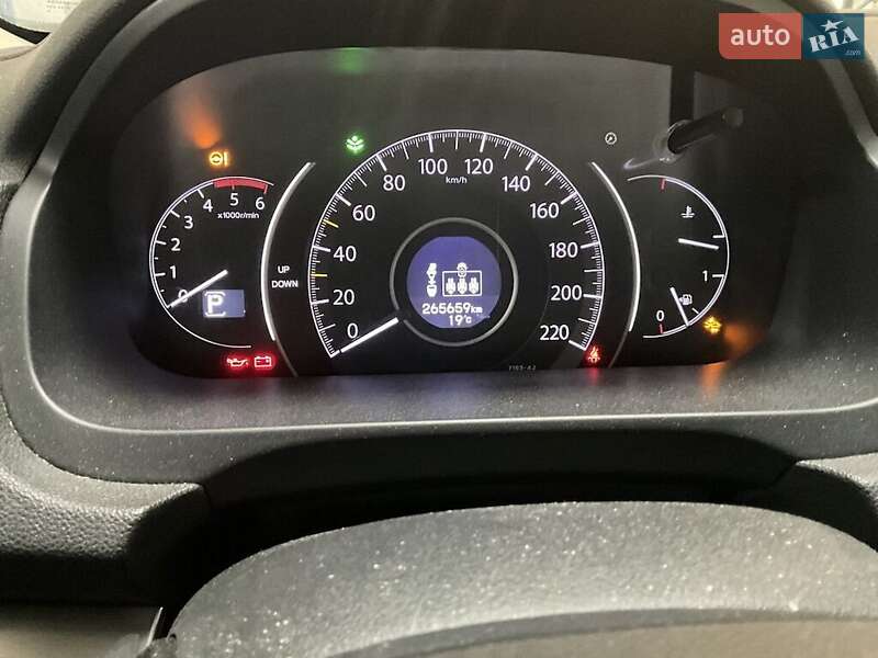 Внедорожник / Кроссовер Honda CR-V 2016 в Бродах