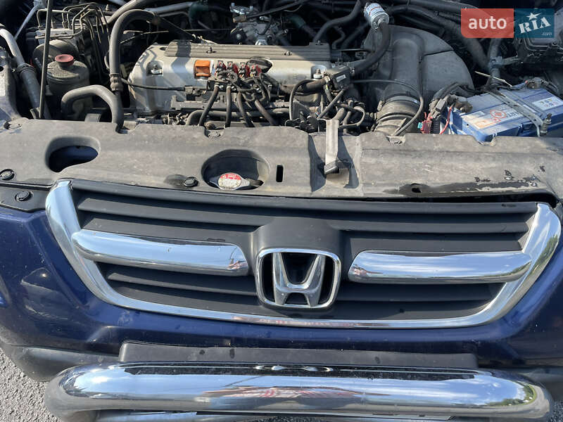 Внедорожник / Кроссовер Honda CR-V 2003 в Киеве