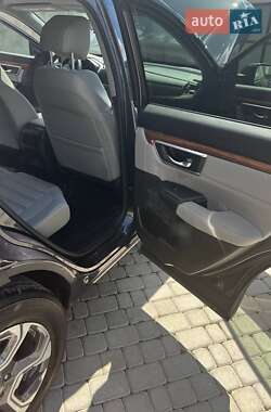 Внедорожник / Кроссовер Honda CR-V 2018 в 