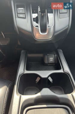 Внедорожник / Кроссовер Honda CR-V 2018 в 