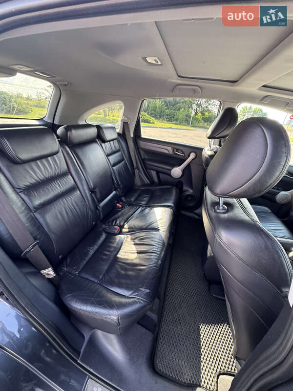 Внедорожник / Кроссовер Honda CR-V 2007 в Дубно