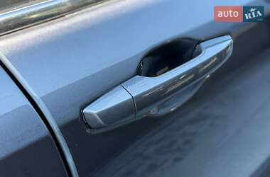 Внедорожник / Кроссовер Honda CR-V 2021 в 