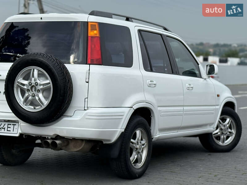 Внедорожник / Кроссовер Honda CR-V 1998 в Черновцах
