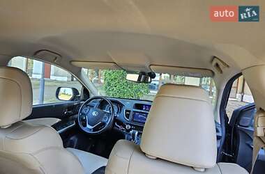 Внедорожник / Кроссовер Honda CR-V 2015 в 