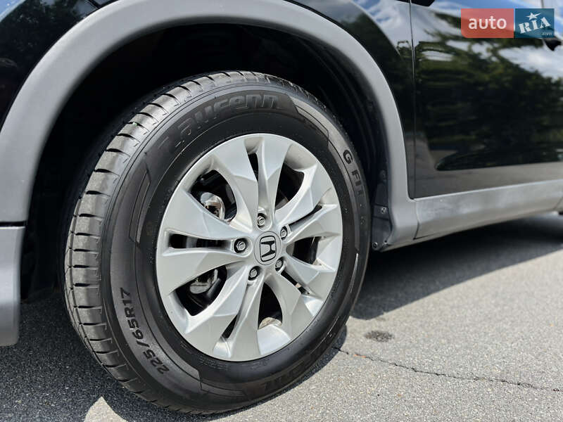Внедорожник / Кроссовер Honda CR-V 2014 в Берегово