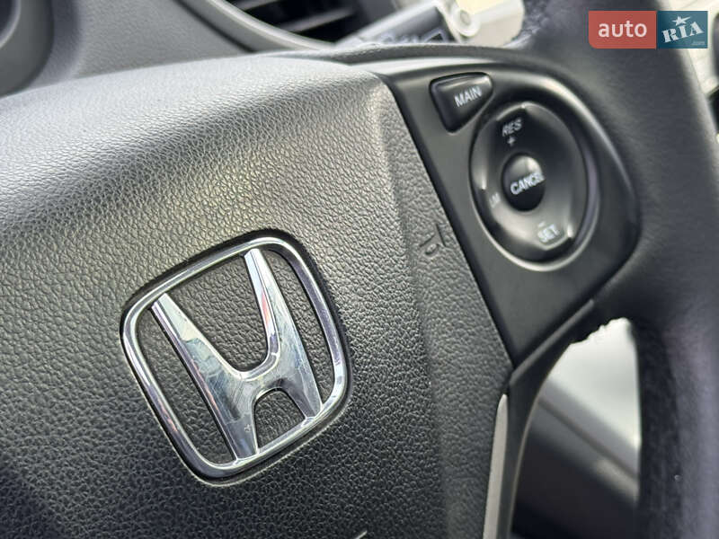 Внедорожник / Кроссовер Honda CR-V 2013 в Ровно