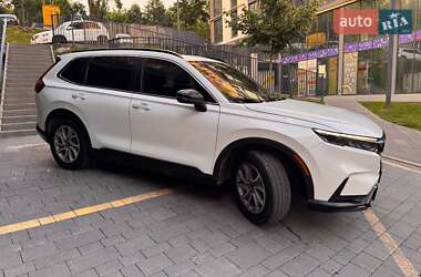 Позашляховик / Кросовер Honda CR-V 2023 в 