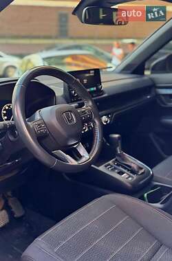 Позашляховик / Кросовер Honda CR-V 2023 в 