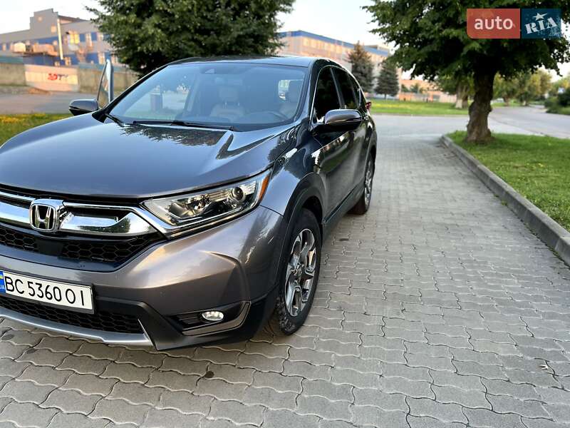 Внедорожник / Кроссовер Honda CR-V 2017 в 