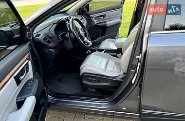 Внедорожник / Кроссовер Honda CR-V 2017 в 