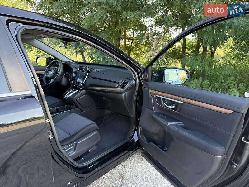Внедорожник / Кроссовер Honda CR-V 2020 в Харькове