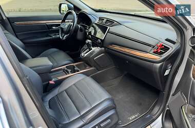 Внедорожник / Кроссовер Honda CR-V 2017 в 