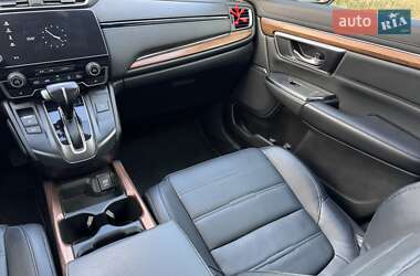 Внедорожник / Кроссовер Honda CR-V 2017 в 