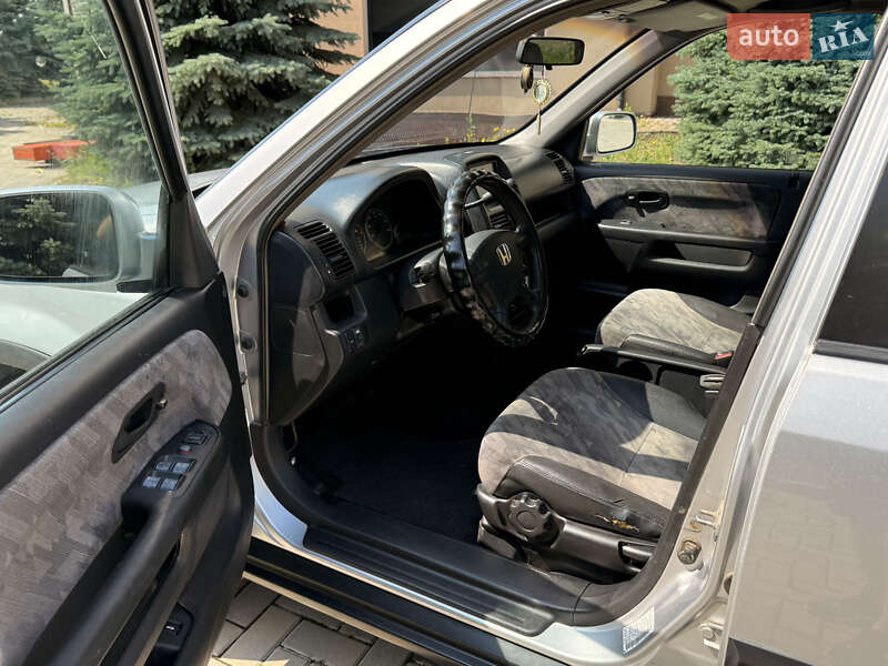 Позашляховик / Кросовер Honda CR-V 2004 в Харкові
