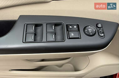 Внедорожник / Кроссовер Honda CR-V 2013 в 