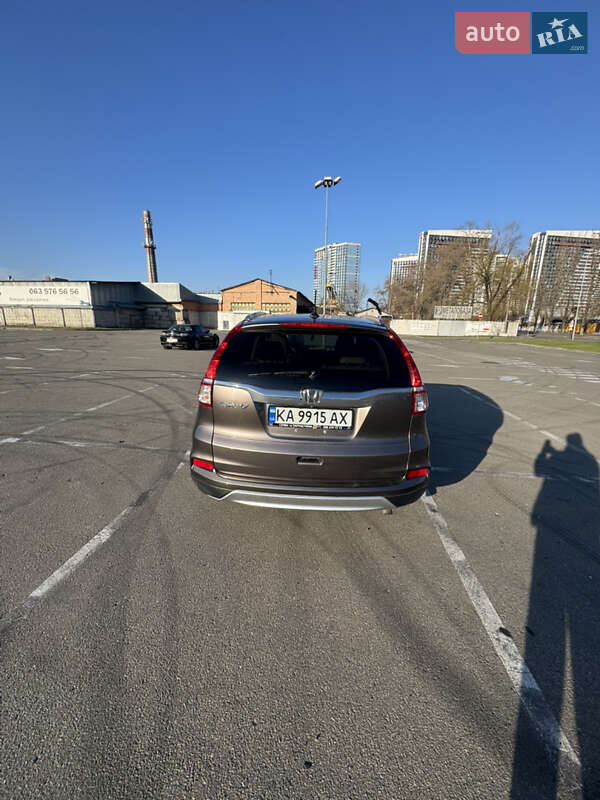 Позашляховик / Кросовер Honda CR-V 2015 в Києві