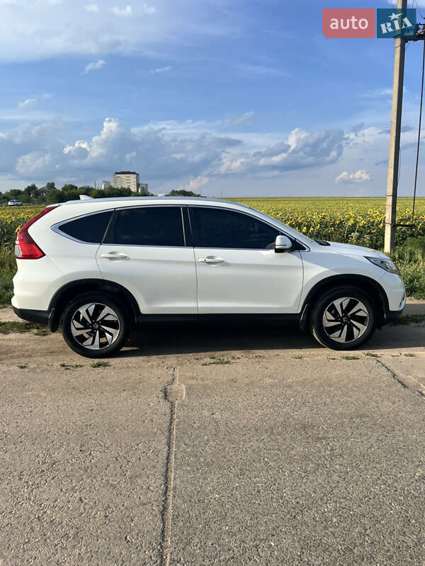 Внедорожник / Кроссовер Honda CR-V 2016 в Змиеве