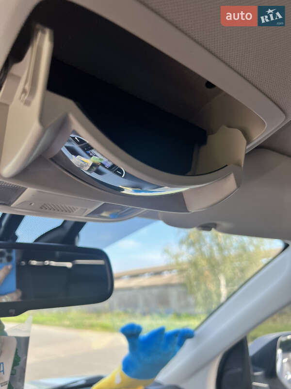 Внедорожник / Кроссовер Honda CR-V 2016 в Змиеве