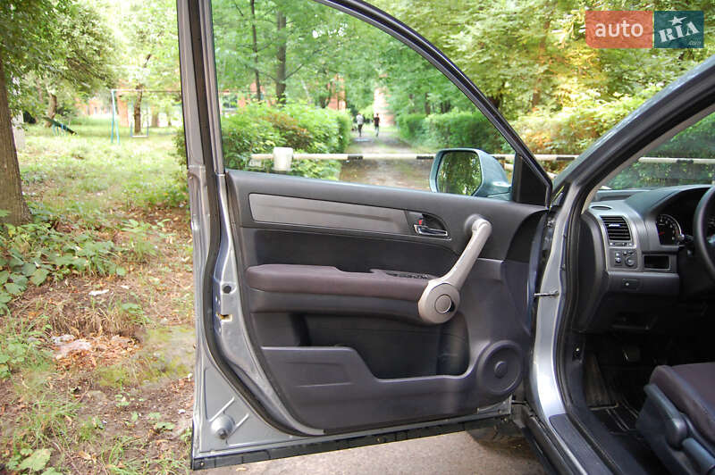 Внедорожник / Кроссовер Honda CR-V 2007 в Львове