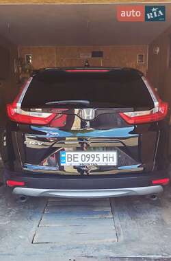 Внедорожник / Кроссовер Honda CR-V 2017 в 