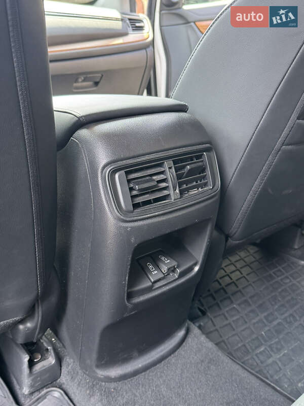 Внедорожник / Кроссовер Honda CR-V 2019 в Дубно