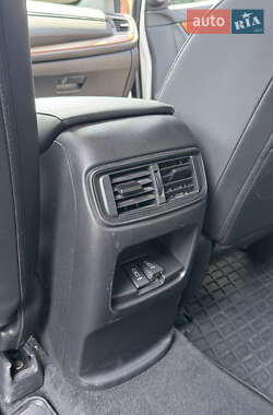Внедорожник / Кроссовер Honda CR-V 2019 в 