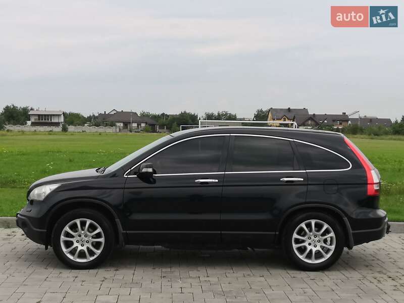 Внедорожник / Кроссовер Honda CR-V 2008 в Здолбунове