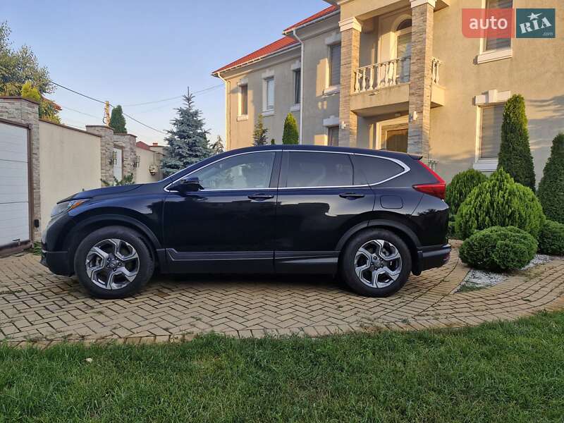 Внедорожник / Кроссовер Honda CR-V 2018 в Одессе