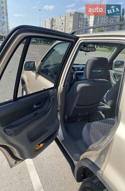 Внедорожник / Кроссовер Honda CR-V 2000 в 