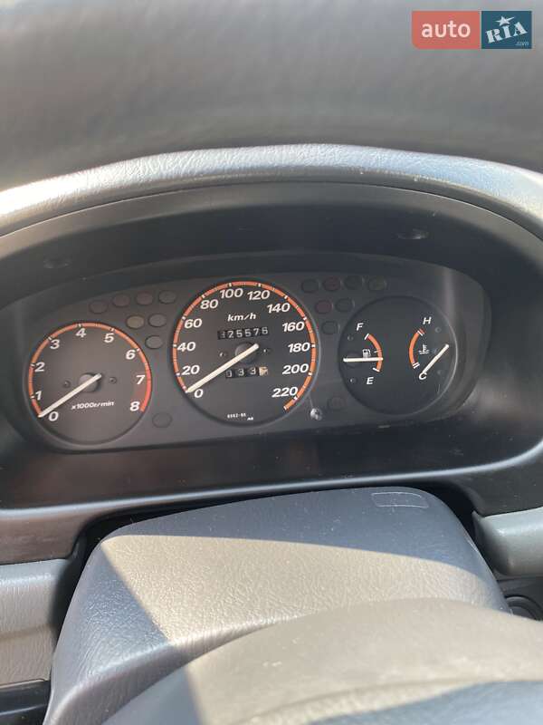 Внедорожник / Кроссовер Honda CR-V 2000 в Ивано-Франковске