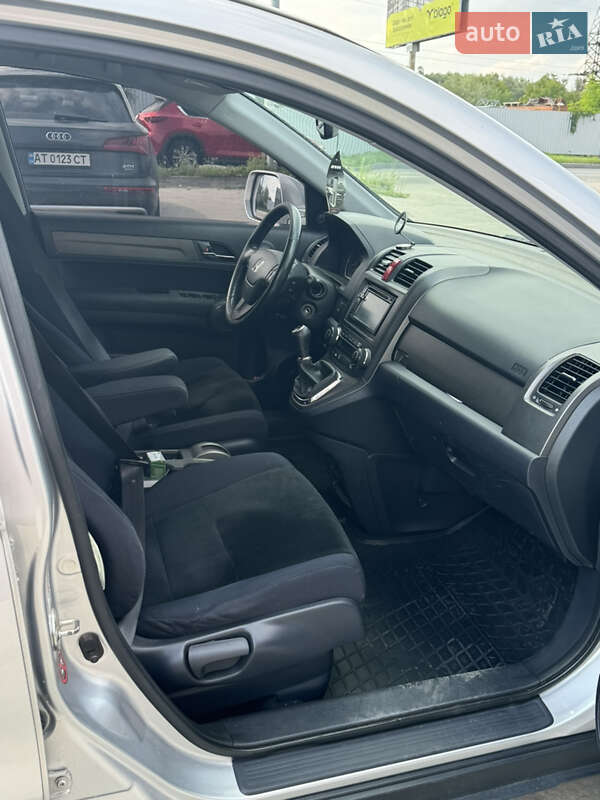 Внедорожник / Кроссовер Honda CR-V 2011 в Ивано-Франковске