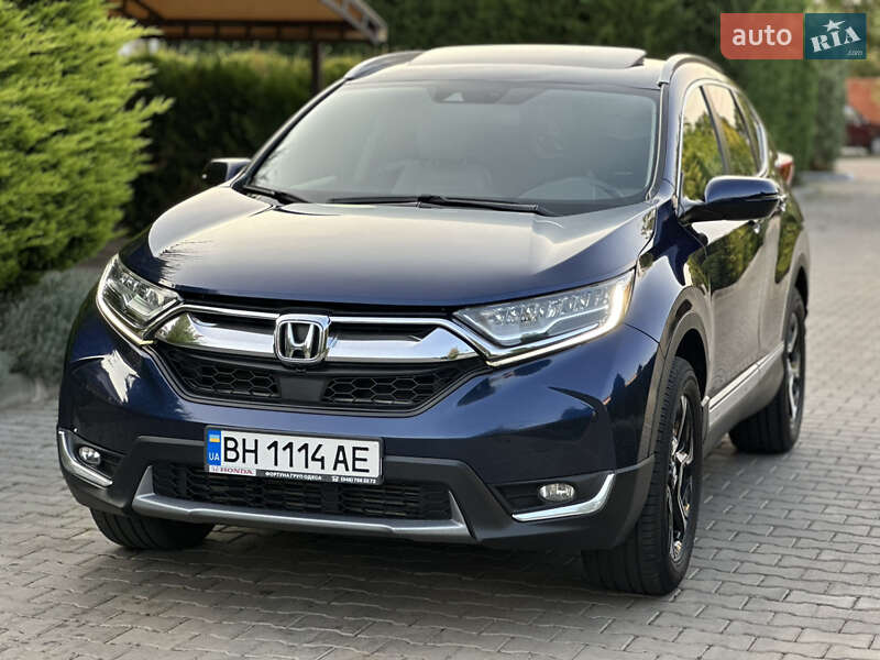 Внедорожник / Кроссовер Honda CR-V 2017 в Одессе