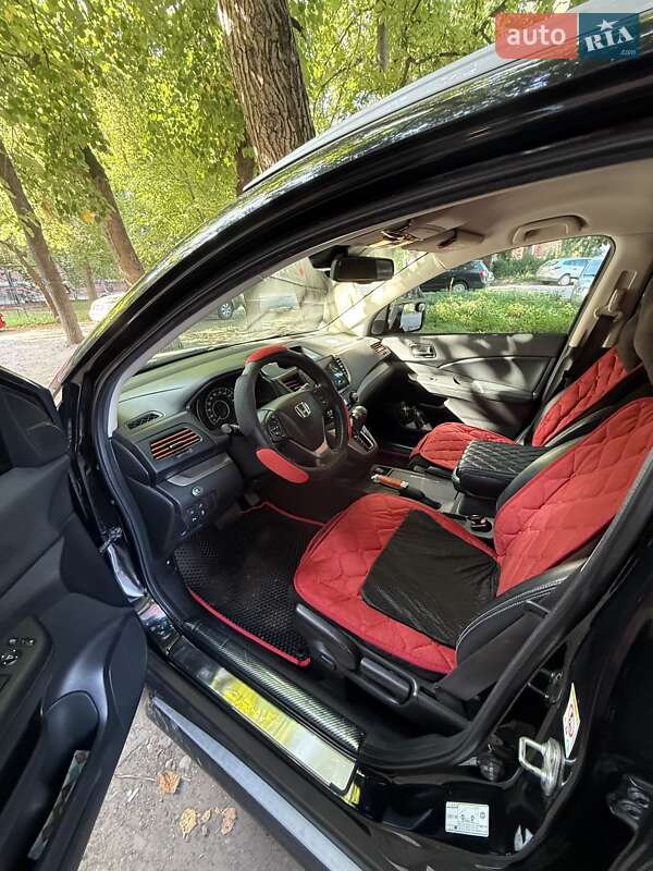 Внедорожник / Кроссовер Honda CR-V 2013 в Могилев-Подольске