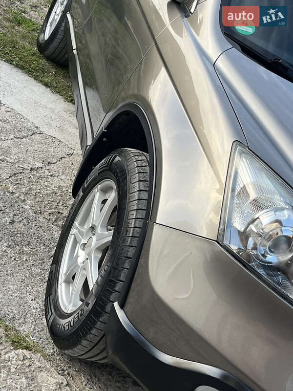 Внедорожник / Кроссовер Honda CR-V 2008 в Дрогобыче