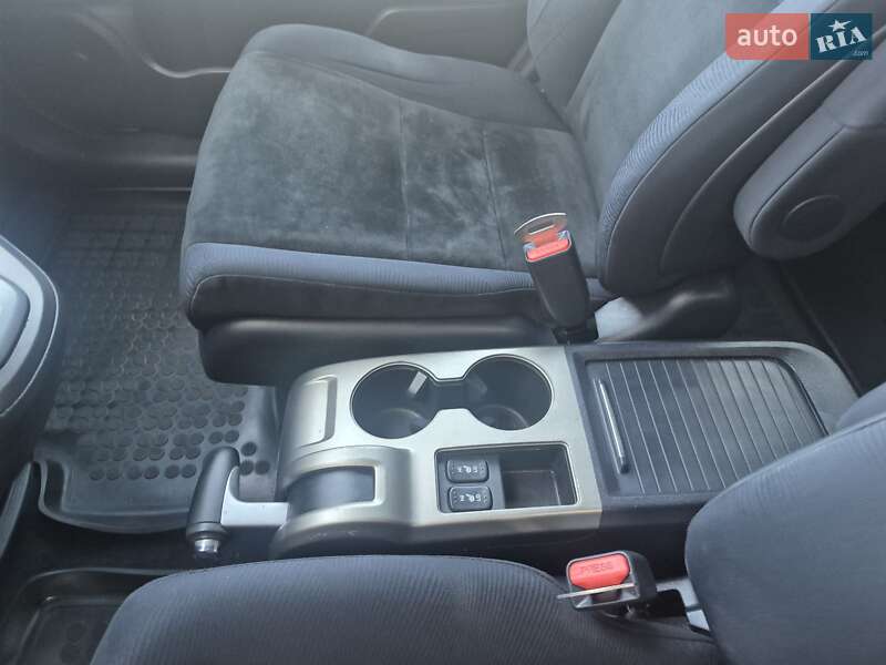 Внедорожник / Кроссовер Honda CR-V 2012 в Николаеве