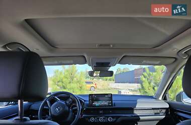 Внедорожник / Кроссовер Honda CR-V 2023 в 