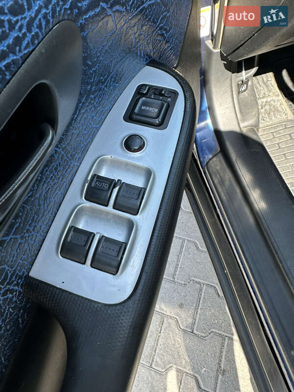 Позашляховик / Кросовер Honda CR-V 2003 в Хмельницькому