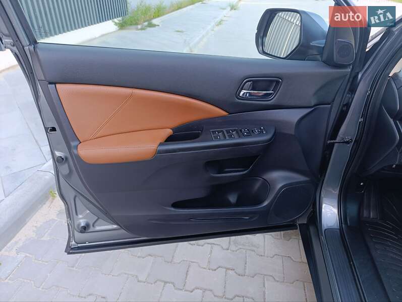 Внедорожник / Кроссовер Honda CR-V 2016 в Черкассах