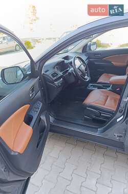 Внедорожник / Кроссовер Honda CR-V 2016 в 