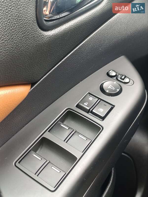Внедорожник / Кроссовер Honda CR-V 2016 в Черкассах
